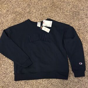 Women’s Notre Dame small sweatshirt